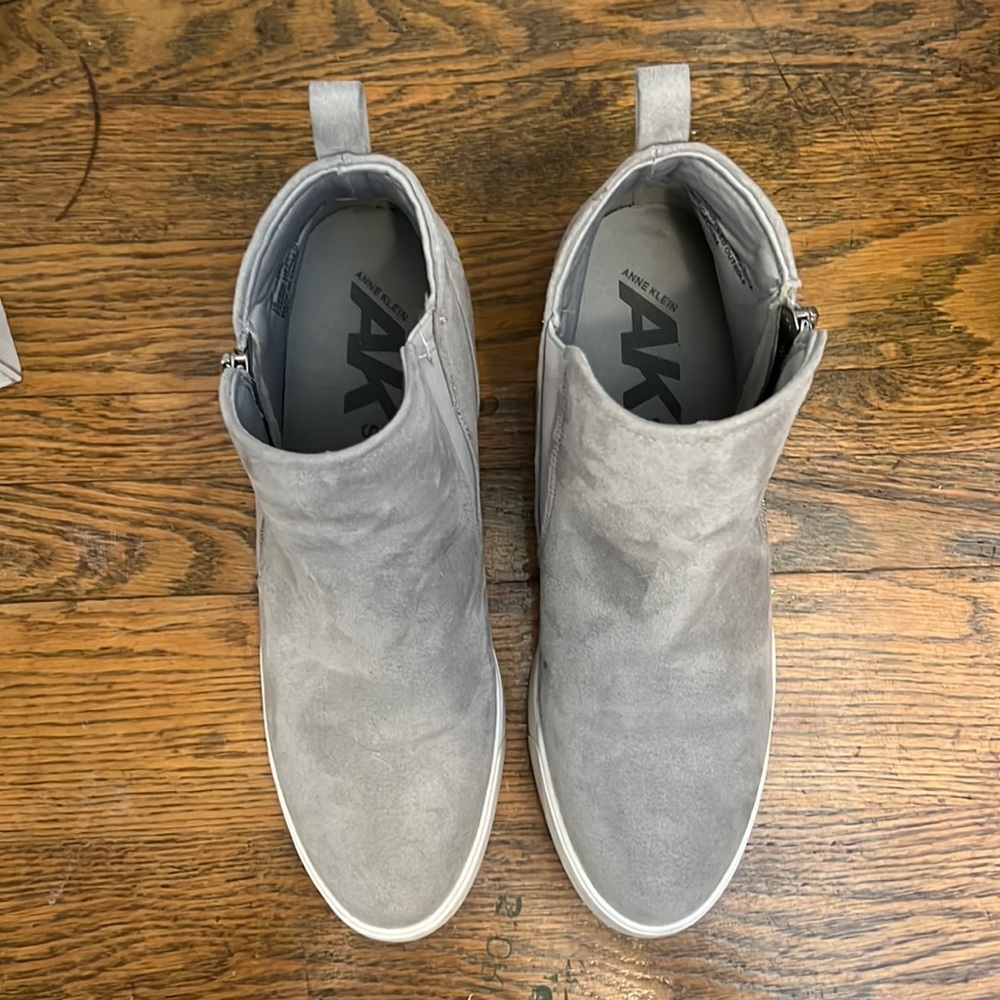Anne Klein Suede Like Wedge Boots Size 10